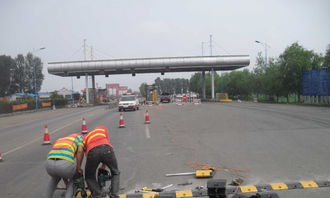 交通設施 道路劃線、停車場劃線與指示牌施工安裝的重要性