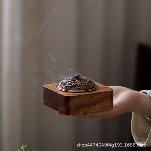 一爐沉香，半盞清歡 胡桃木禪意香爐里的東方美學